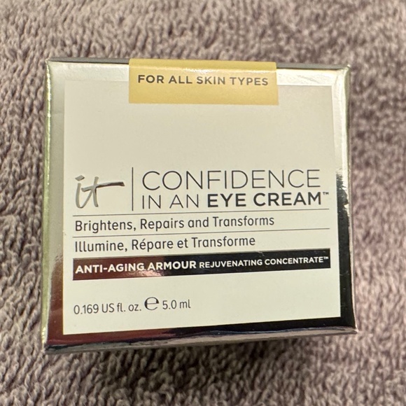 Makeup Bundle for Eyes and Cheeks - Picture 9 of 16